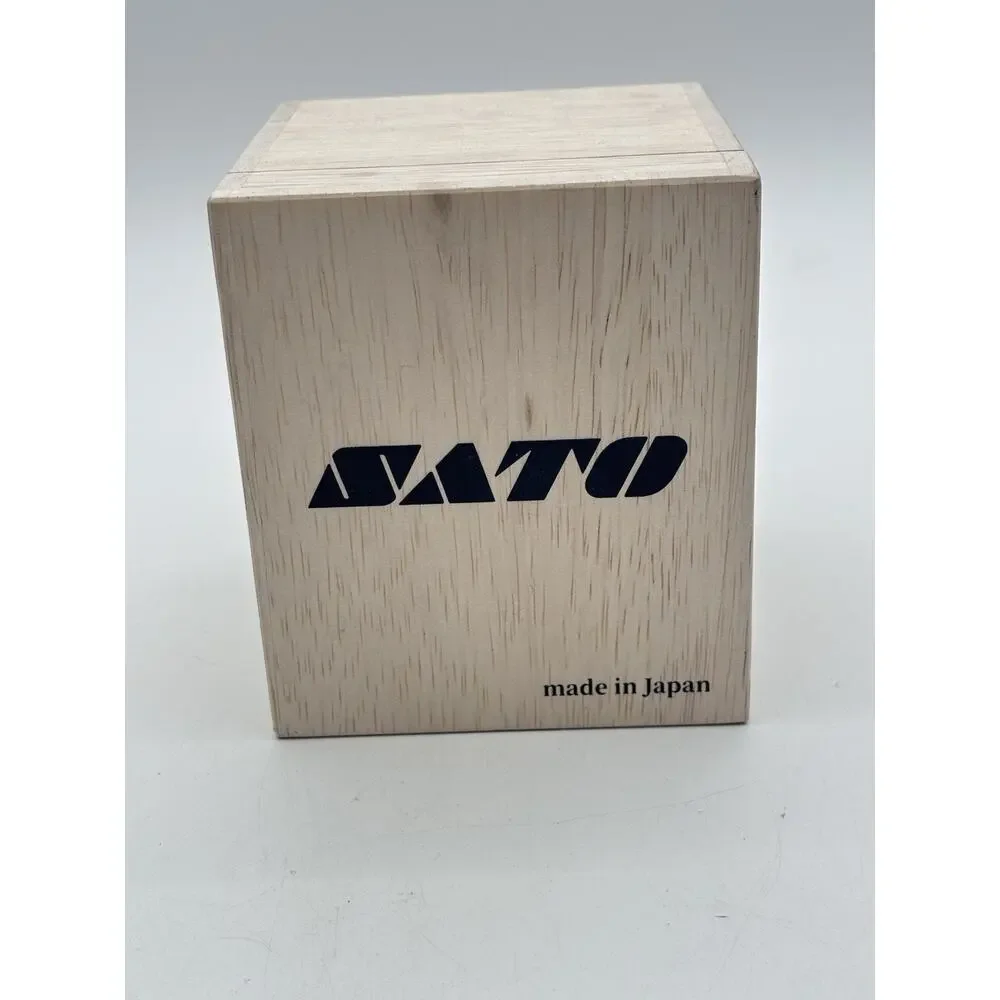 New Tajima Glass Sato Mount Fuji Rocks Glass with Wooden Box Tokyo Japan